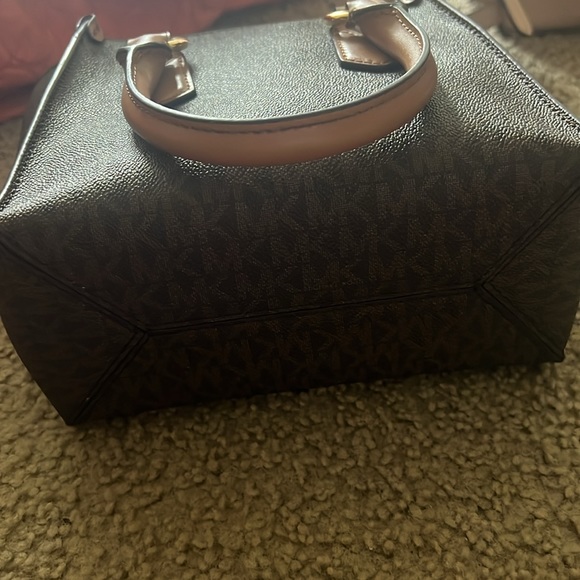 Michael Kors-Brown - Picture 4 of 5